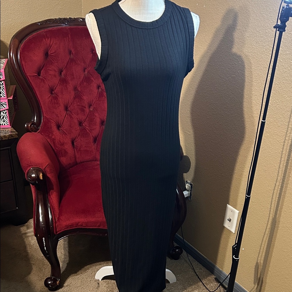 Universal Thread Black Ribbed Midi Dress